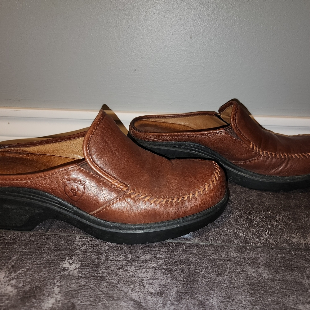 Ariat Clogs - Picture 3 of 4